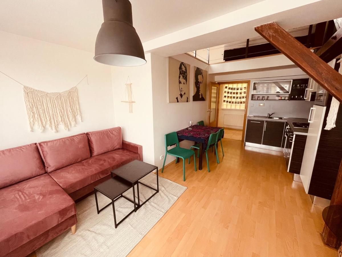Good Times By Vysehrad Appartement Praag Buitenkant foto